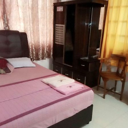 Penginapan Mycj - Roomstay Kuala Terengganu Exteriör bild