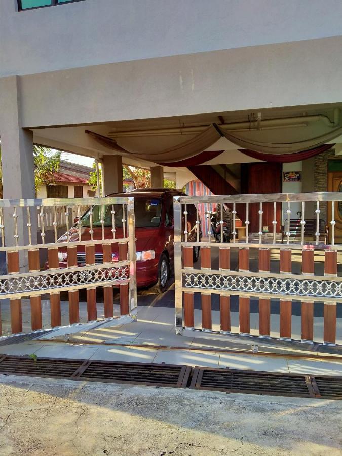 Penginapan Mycj - Roomstay Kuala Terengganu Exteriör bild