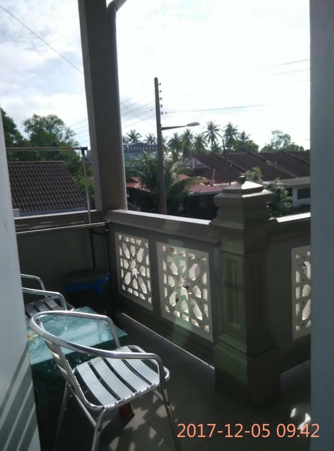 Penginapan Mycj - Roomstay Kuala Terengganu Exteriör bild