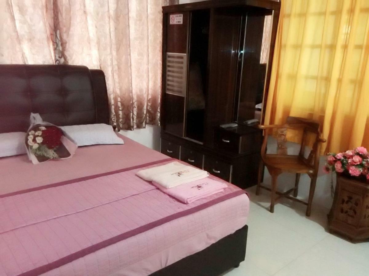 Penginapan Mycj - Roomstay Kuala Terengganu Exteriör bild
