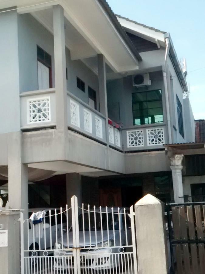 Penginapan Mycj - Roomstay Kuala Terengganu Exteriör bild