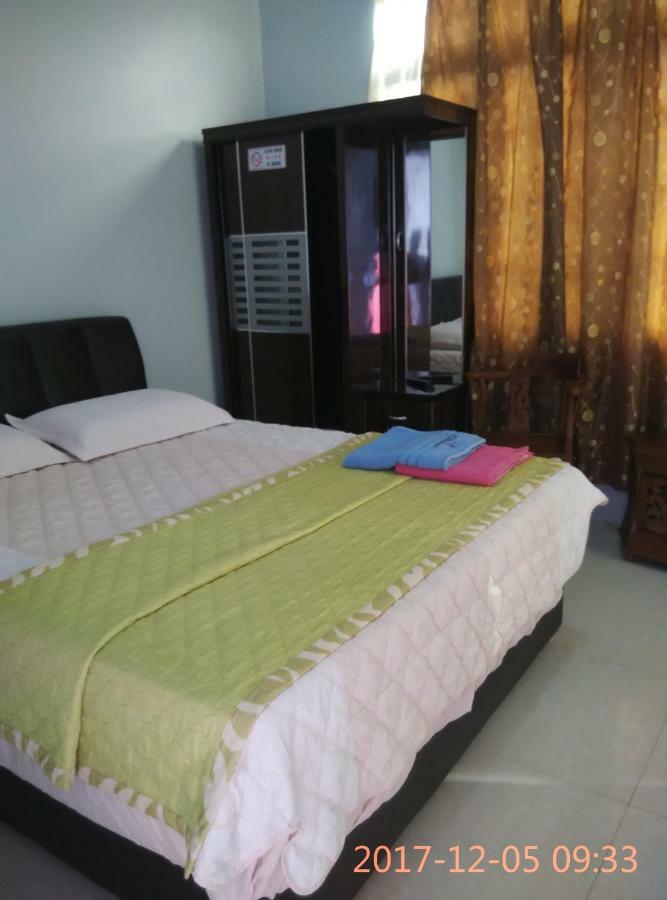 Penginapan Mycj - Roomstay Kuala Terengganu Exteriör bild